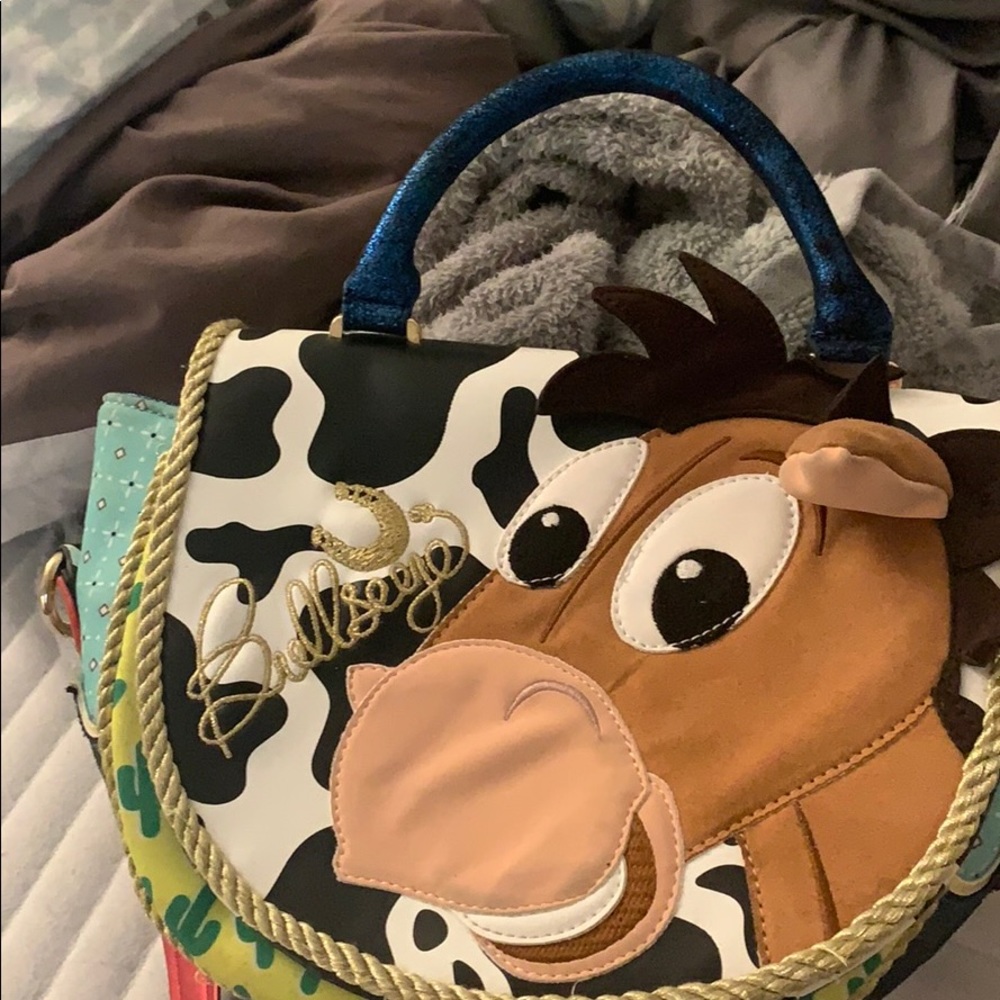 Irregular choice bull’s-eye